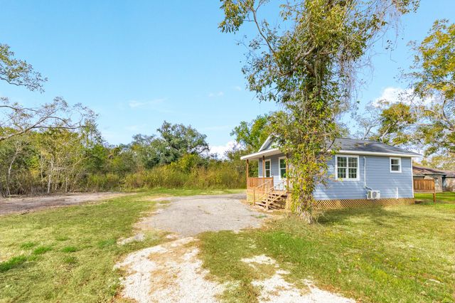 3418 County Road 310, Brazoria, TX 77422