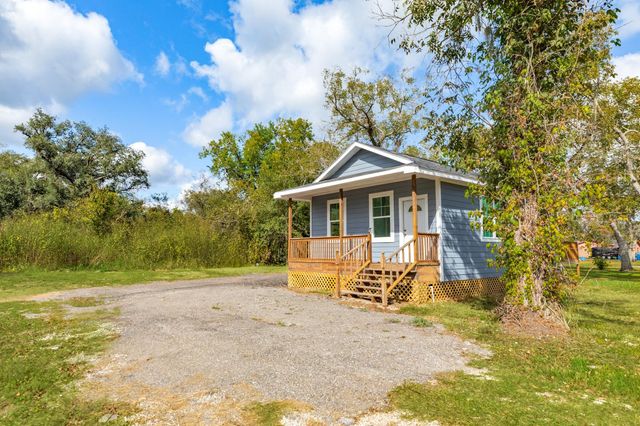 3418 County Road 310, Brazoria, TX 77422