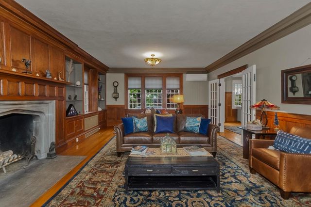6 Stanford St., Holyoke, MA 01040