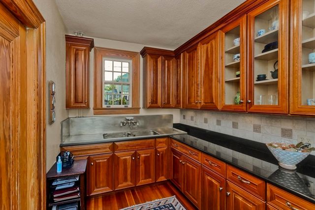 6 Stanford St., Holyoke, MA 01040