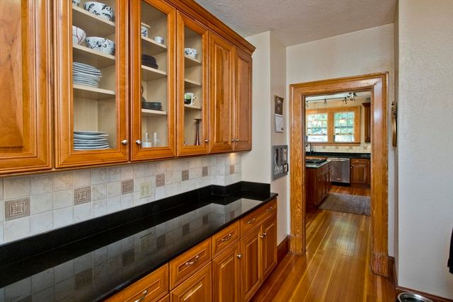 6 Stanford St., Holyoke, MA 01040