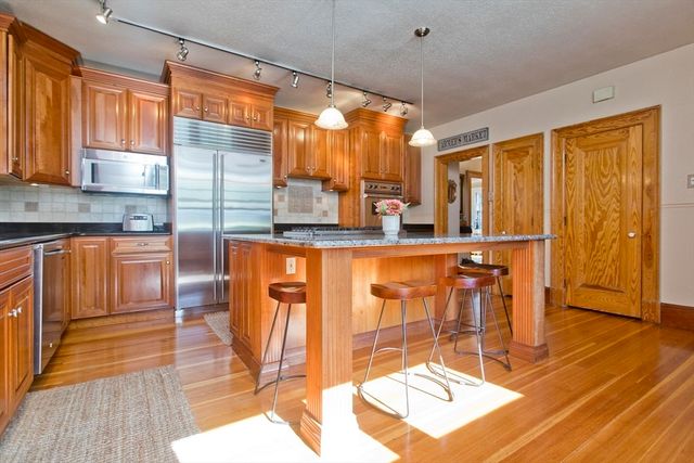 6 Stanford St., Holyoke, MA 01040