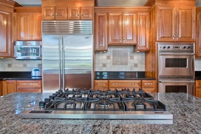 6 Stanford St., Holyoke, MA 01040
