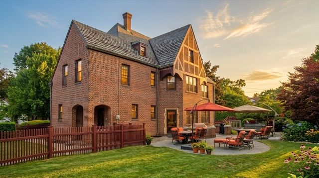 6 Stanford St., Holyoke, MA 01040