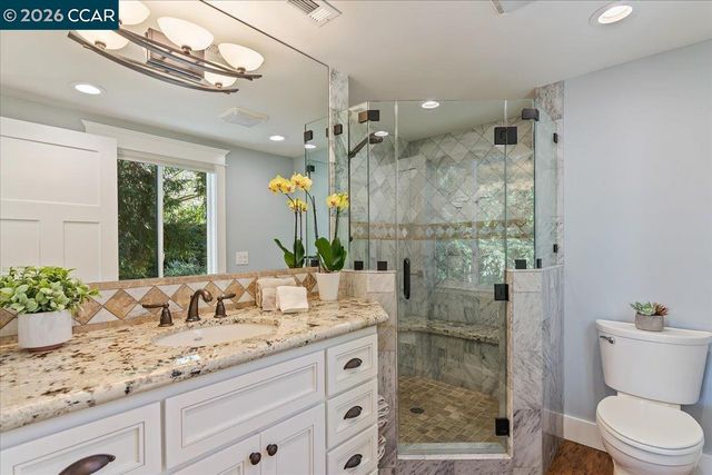 1332 Running Springs Rd 1, Walnut Creek, CA 94595