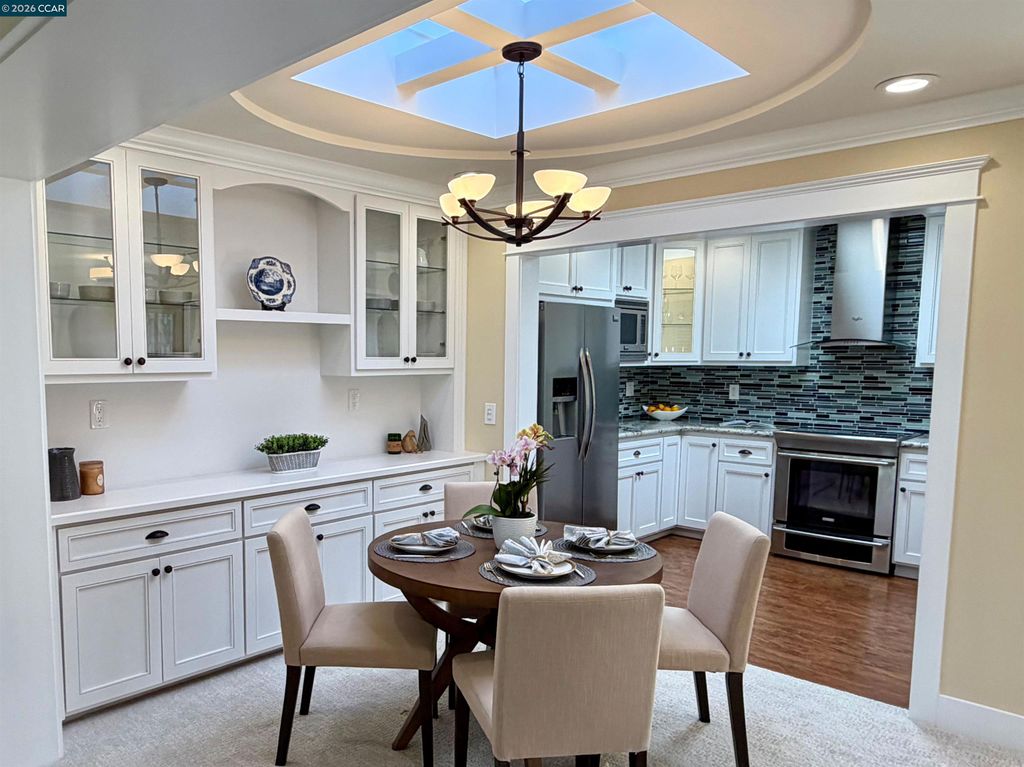 1332 Running Springs Rd 1, Walnut Creek, CA 94595