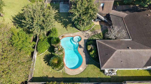 3826 Pleasant Valley Drive, Missouri City, TX 77459