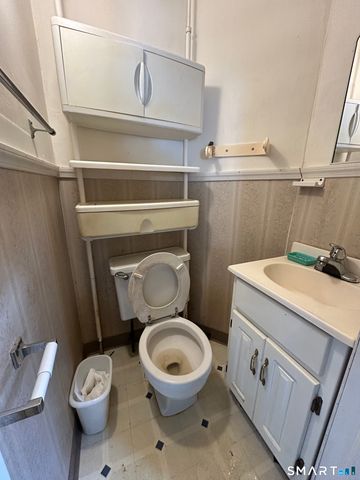 127 Rangely Street, West Haven, CT 06516