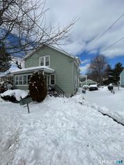 127 Rangely Street, West Haven, CT 06516