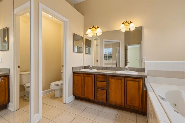 4869 Lake Park Drive, Tallahassee, FL 32311