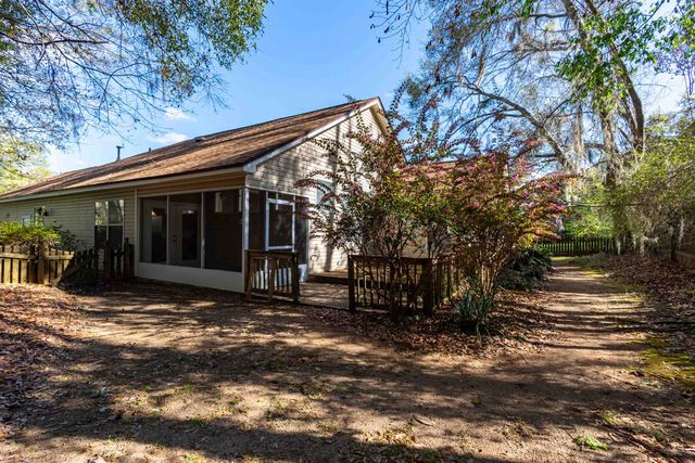 4869 Lake Park Drive, Tallahassee, FL 32311