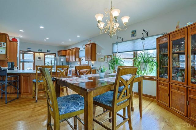 1305 Courtney Drive, Hamilton, OH 45013