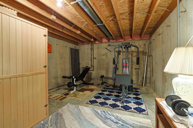 1305 Courtney Drive, Hamilton, OH 45013