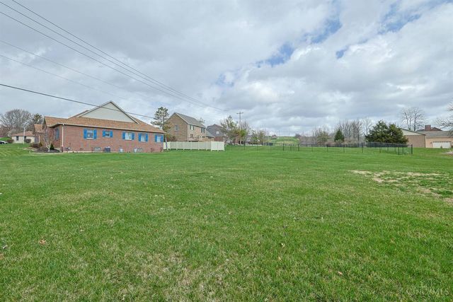 1305 Courtney Drive, Hamilton, OH 45013