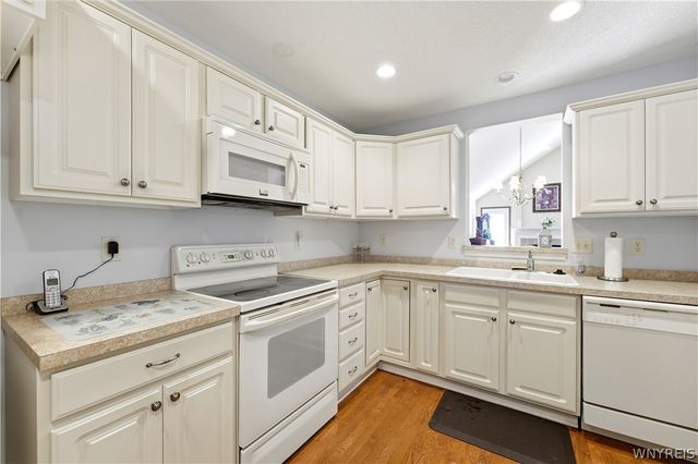 22 Allie Lane, Hamburg, NY 14075