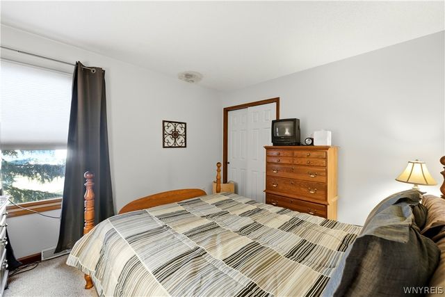22 Allie Lane, Hamburg, NY 14075