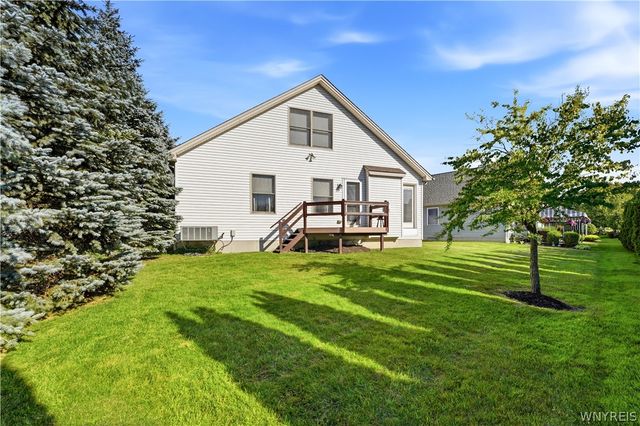 22 Allie Lane, Hamburg, NY 14075
