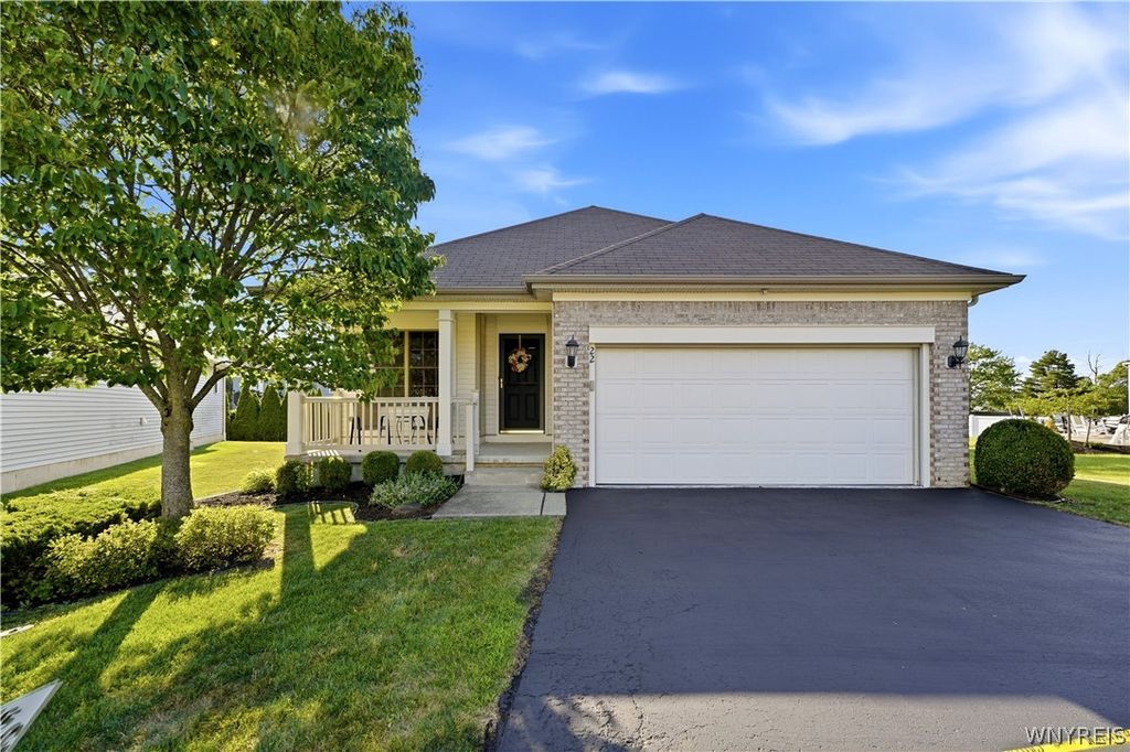 22 Allie Lane, Hamburg, NY 14075
