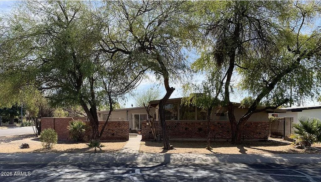 1345 E ROSE Lane, Phoenix, AZ 85014