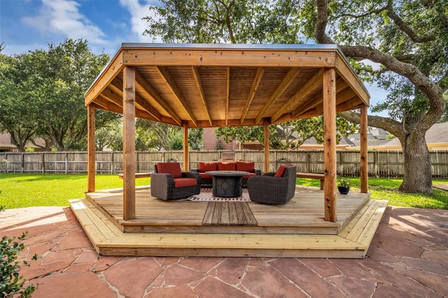 3306 Seminole Court, Sugar Land, TX 77479
