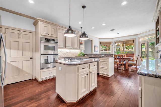 3306 Seminole Court, Sugar Land, TX 77479