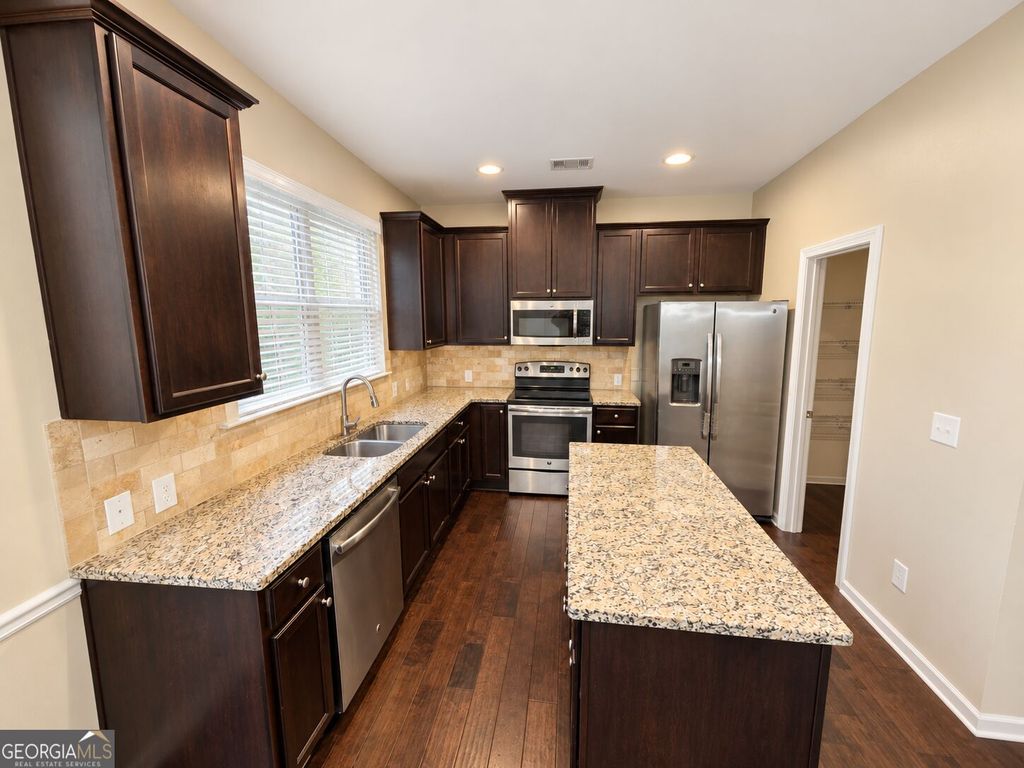 4054 Princeton Lakes Way SW, Atlanta, GA 30331 — photo 5