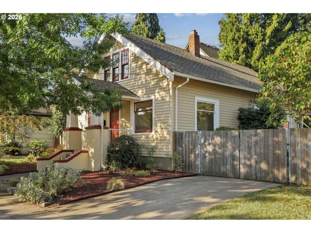 6535 N MARYLAND Ave, Portland, OR 97217