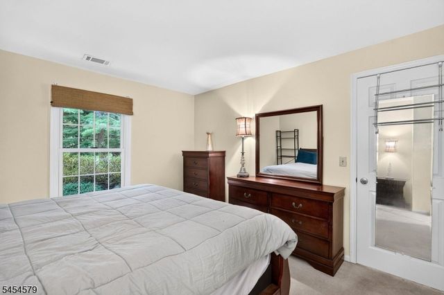 92 Jamestown Rd, Bernards Twp., NJ 07920