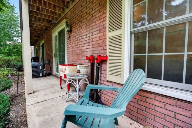 92 Jamestown Rd, Bernards Twp., NJ 07920