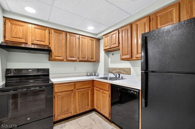 92 Jamestown Rd, Bernards Twp., NJ 07920