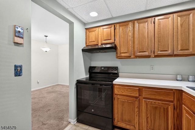 92 Jamestown Rd, Bernards Twp., NJ 07920