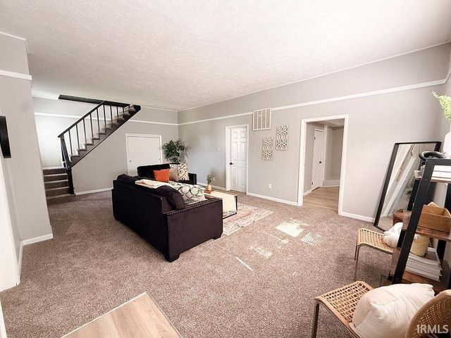 1222 E 7th Street, Muncie, IN 47302