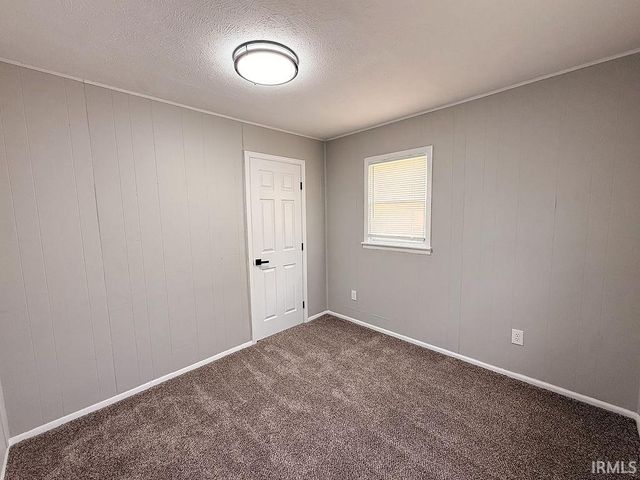 1222 E 7th Street, Muncie, IN 47302