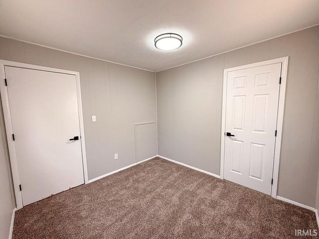 1222 E 7th Street, Muncie, IN 47302