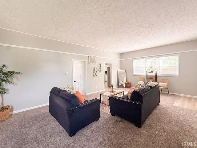 1222 E 7th Street, Muncie, IN 47302