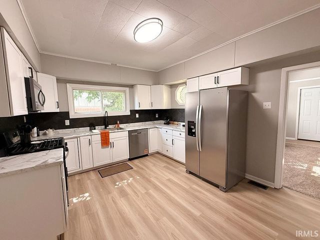 1222 E 7th Street, Muncie, IN 47302