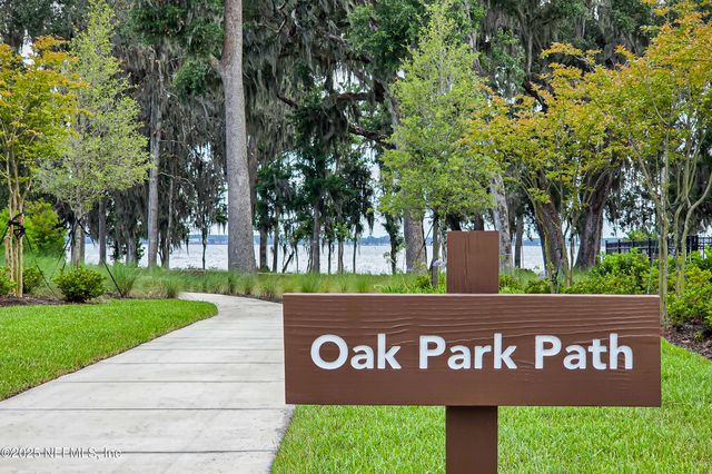 132 OAK PARK Drive, St. Johns, FL 32259