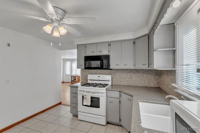 16 Zimmerman Boulevard, Tonawanda, NY 14223