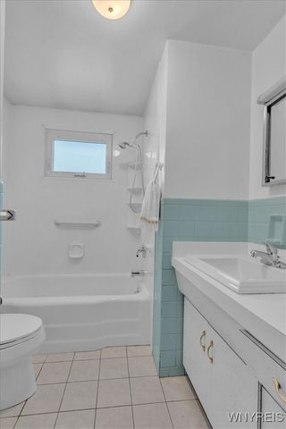 16 Zimmerman Boulevard, Tonawanda, NY 14223