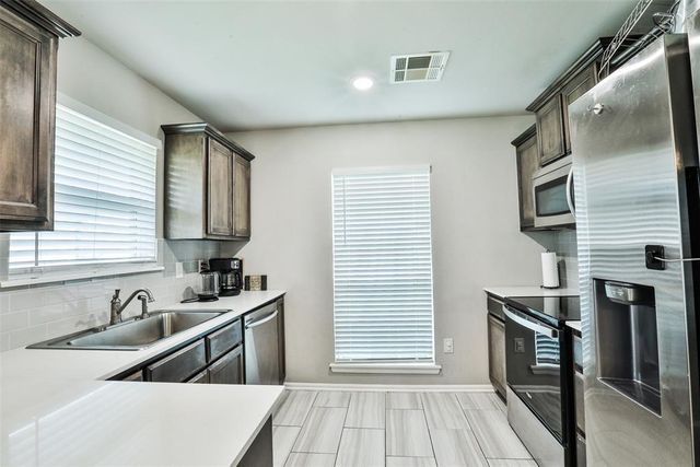 11632 SW 9th Street, Yukon, OK 73099