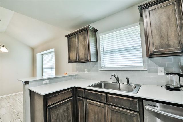 11632 SW 9th Street, Yukon, OK 73099