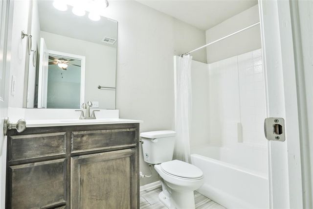 11632 SW 9th Street, Yukon, OK 73099