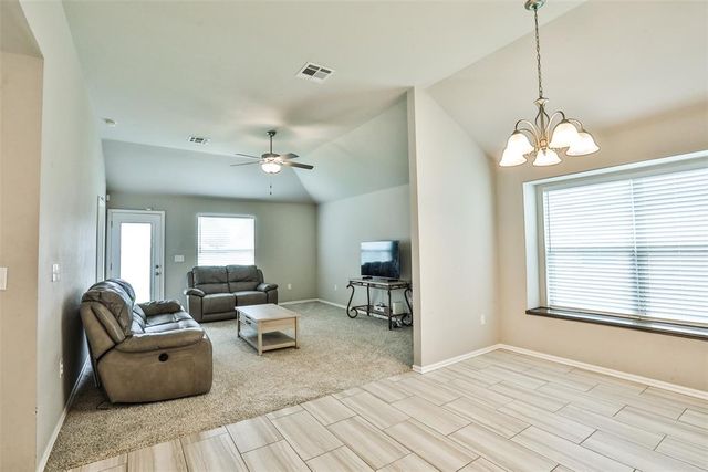 11632 SW 9th Street, Yukon, OK 73099