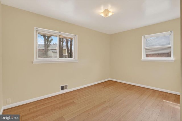 3601 CREST DRIVE, Annandale, VA 22003