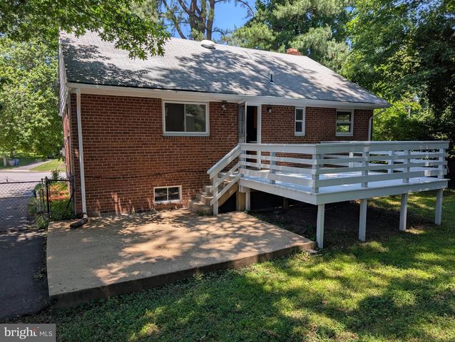 3601 CREST DRIVE, Annandale, VA 22003