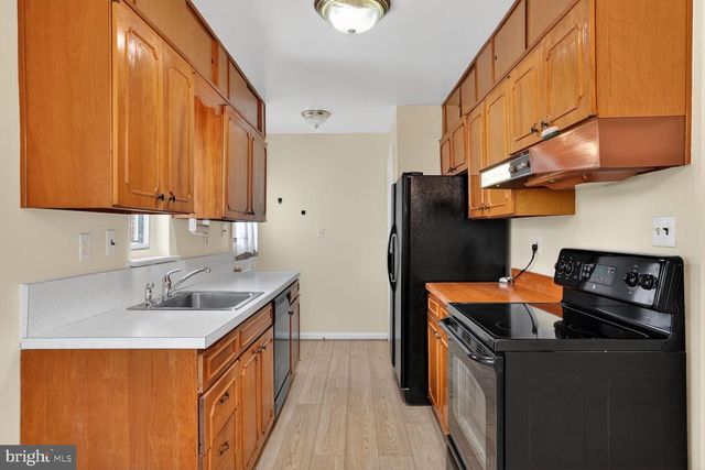 3601 CREST DRIVE, Annandale, VA 22003
