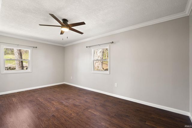 118 W Thornton Street, Paoli, IN 47454