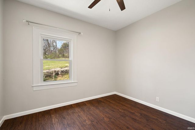 118 W Thornton Street, Paoli, IN 47454