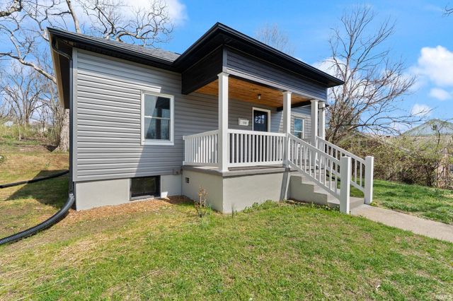 118 W Thornton Street, Paoli, IN 47454