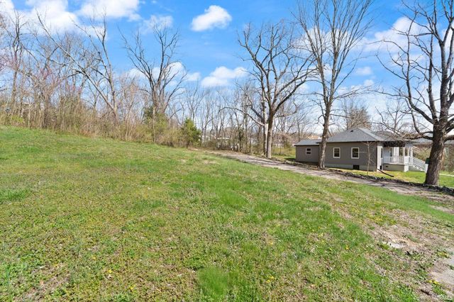 118 W Thornton Street, Paoli, IN 47454